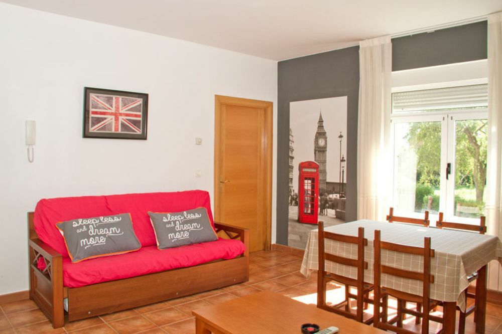 Apartamentos Mirapenas Gozon Zewnętrze zdjęcie